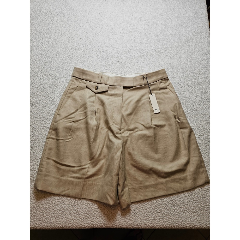 Banana Republic 100% Wool Pleated Shorts Tan Beige size 10 Petite NWT